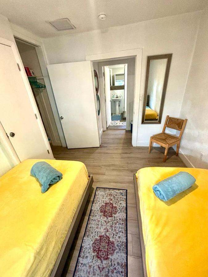 Beach Vibes 2 Bedrooms House Miami Luaran gambar