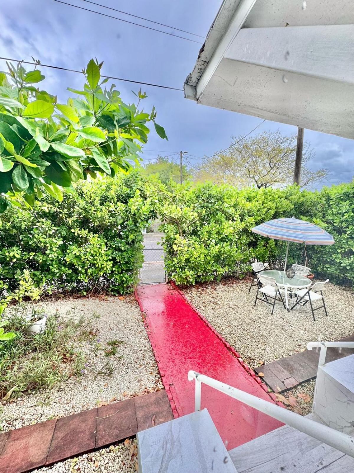 Beach Vibes 2 Bedrooms House Miami Luaran gambar